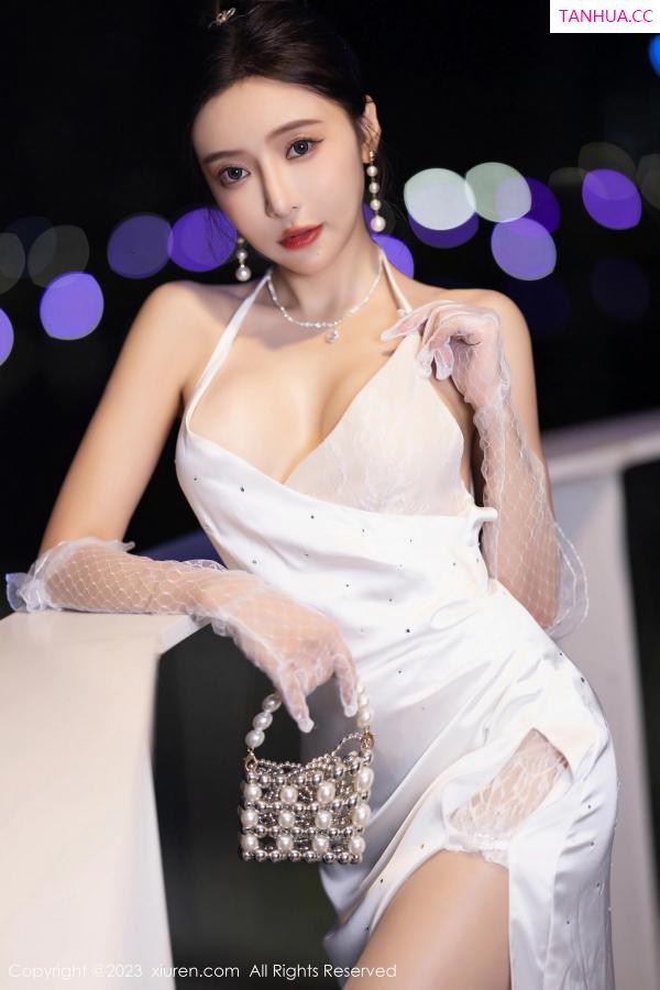 王馨瑶  [XiuRen]高清写真图 2023.08.18 No.7256 王馨瑶yanni 安吉旅拍第10张图片